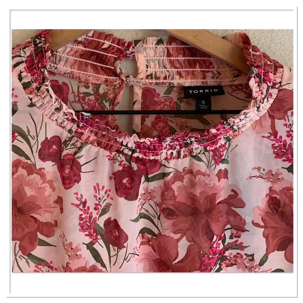 Torrid Chiffon Smocked Mock Neck Blouse Long Sleeve Pink Mauve Size 6X New - Picture 3 of 11